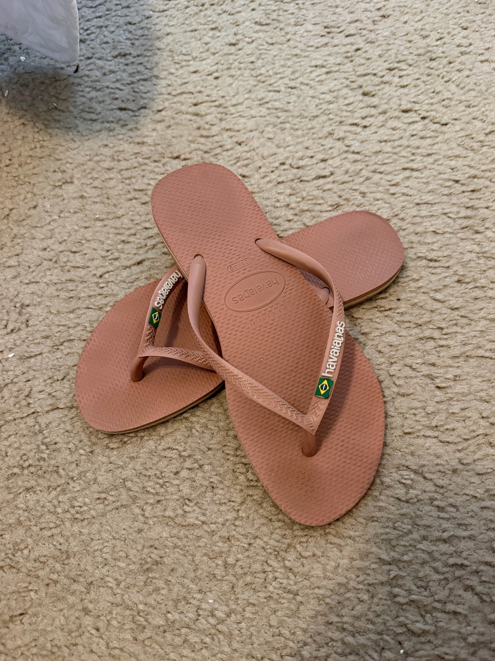 Havaianas Women's Slim Flip Flops in Dusty Rose